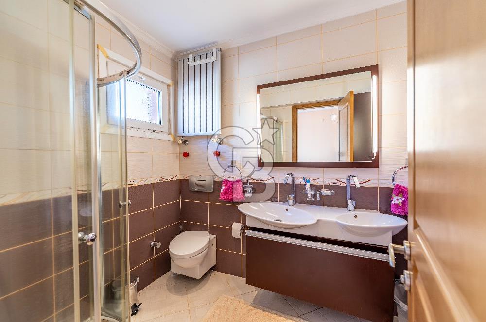 VİLLAKENT ŞÖMİNELİ GENİŞ BAHÇELİ SATILIK MÜSTAKİL TRİPLEKS VİLLA