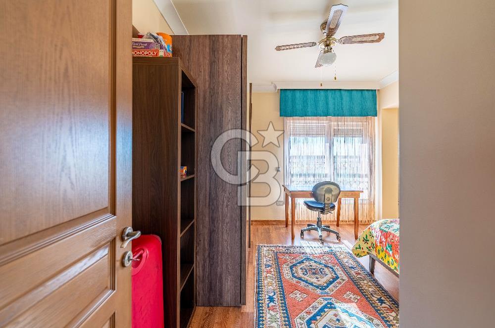 VİLLAKENT ŞÖMİNELİ GENİŞ BAHÇELİ SATILIK MÜSTAKİL TRİPLEKS VİLLA