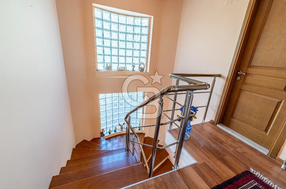 VİLLAKENT ŞÖMİNELİ GENİŞ BAHÇELİ SATILIK MÜSTAKİL TRİPLEKS VİLLA