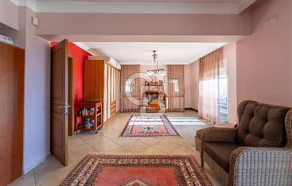 VİLLAKENT ŞÖMİNELİ GENİŞ BAHÇELİ SATILIK MÜSTAKİL TRİPLEKS VİLLA