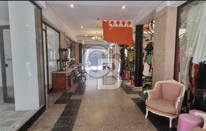 İZMİR, KEMERALTI, ANTİKACILARDA SU BAĞLANTILI 30 M2 DÜKKAN