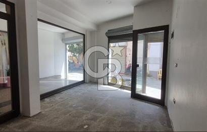 İZMİR, KEMERALTI, ANTİKACILARDA SU BAĞLANTILI 30 M2 DÜKKAN