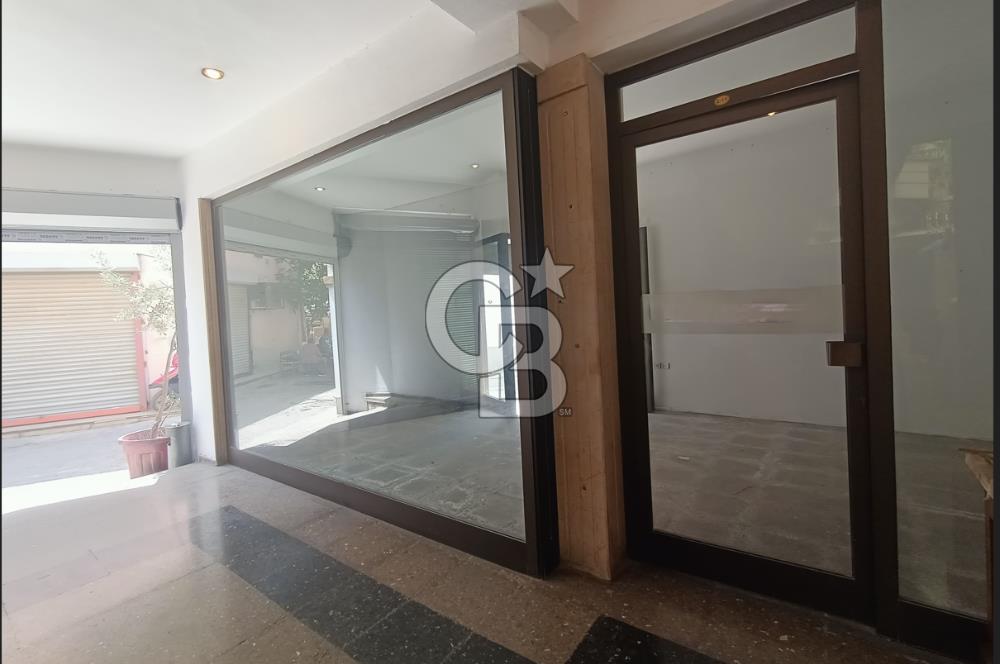 İZMİR, KEMERALTI, ANTİKACILARDA SU BAĞLANTILI 30 M2 DÜKKAN