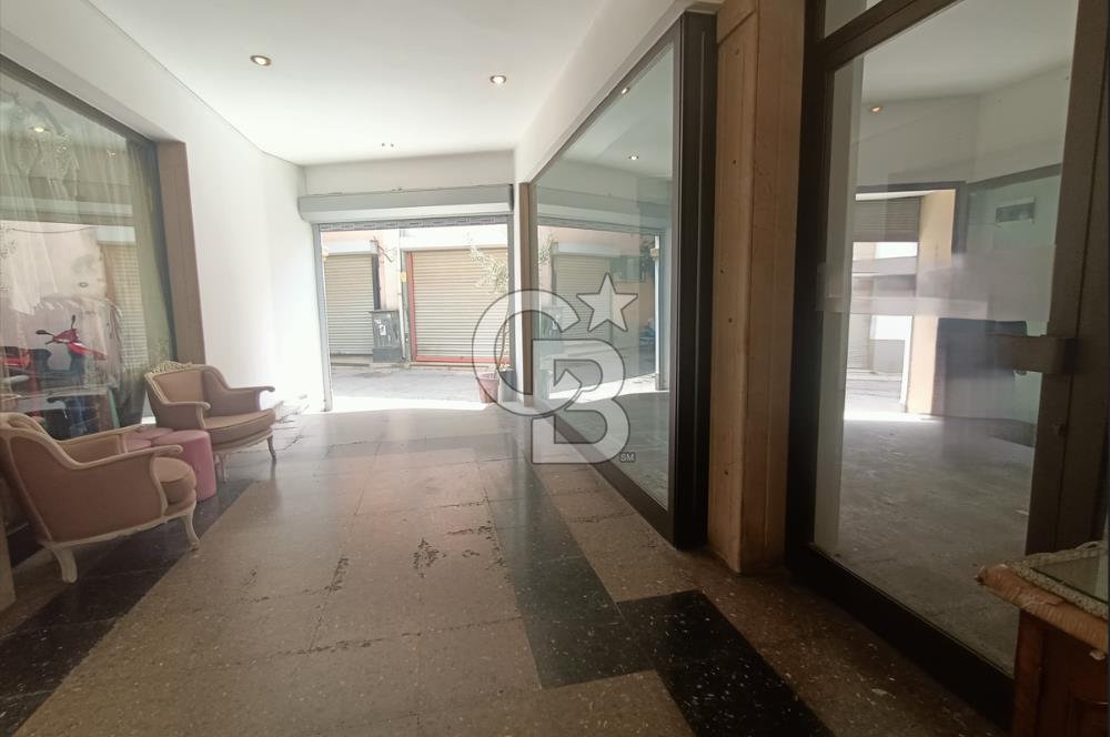 İZMİR, KEMERALTI, ANTİKACILARDA SU BAĞLANTILI 30 M2 DÜKKAN