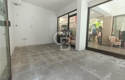 İZMİR, KEMERALTI, ANTİKACILARDA SU BAĞLANTILI 30 M2 DÜKKAN