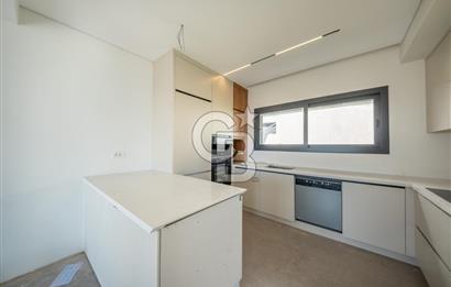 SEFERİHİSAR AKARCA DENİZ MANZARALI 3+1 SATILIK VİLLA