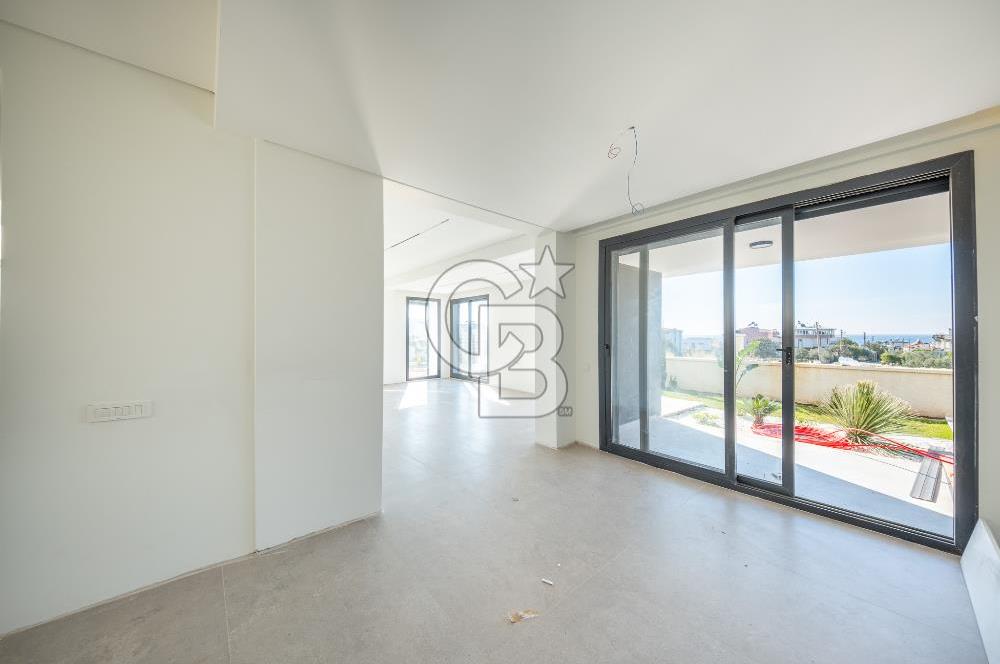 SEFERİHİSAR AKARCA DENİZ MANZARALI 3+1 SATILIK VİLLA