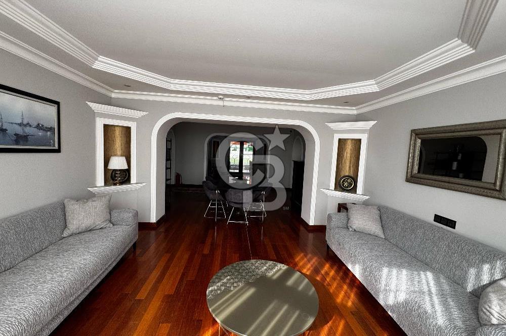 Ayvalık Çamlıkta Eşsiz Konumda Satılık Otel