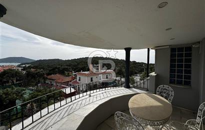 Ayvalık Çamlıkta Eşsiz Konumda Satılık Otel