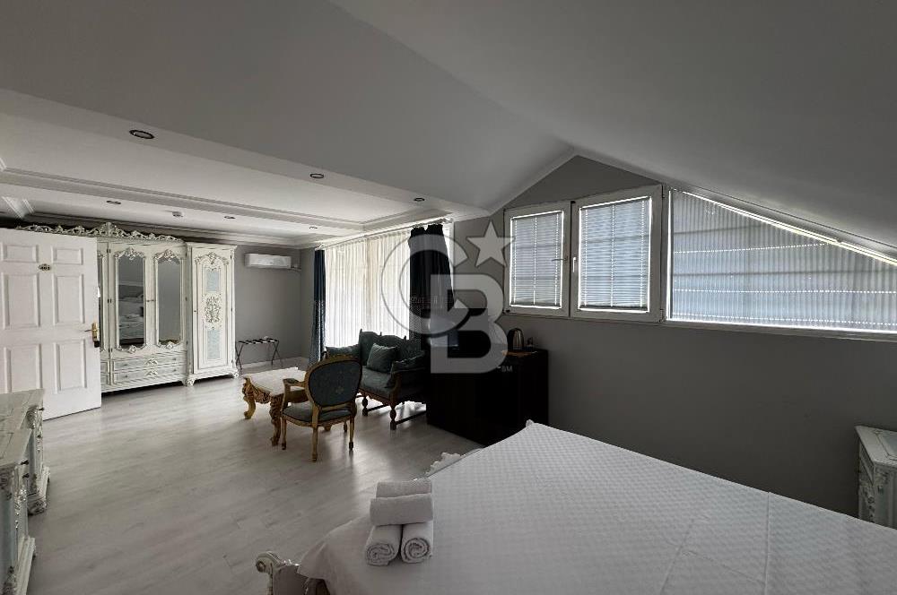 Ayvalık Çamlıkta Eşsiz Konumda Satılık Otel