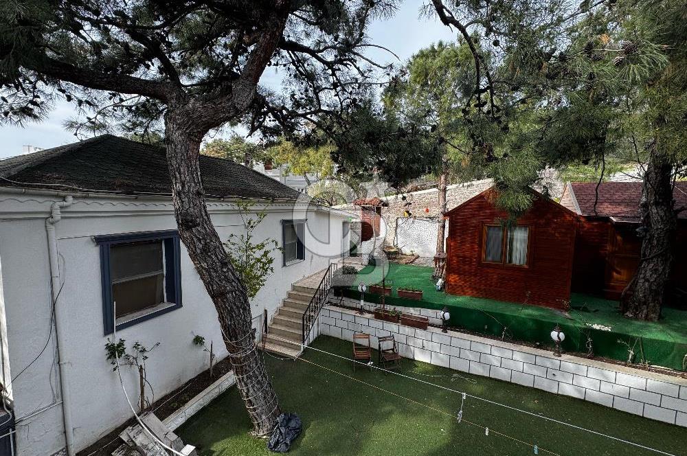 Ayvalık Çamlıkta Eşsiz Konumda Satılık Otel