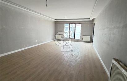 Karşıyaka’da 4+1 Satılık Daire 