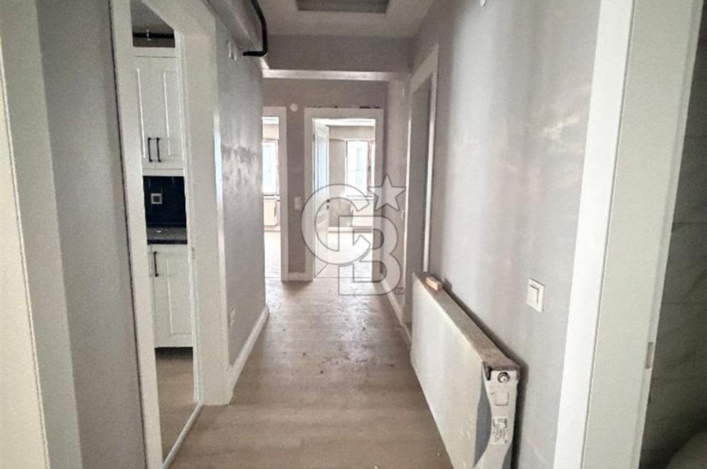 Karşıyaka’da 4+1 Satılık Daire 