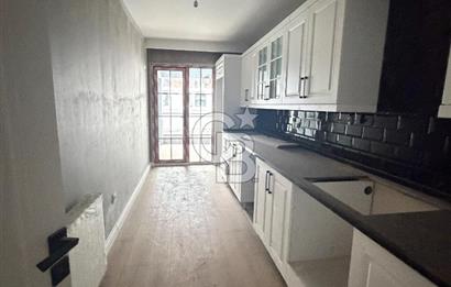 Karşıyaka’da 4+1 Satılık Daire 