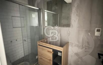 Karşıyaka’da 4+1 Satılık Daire 