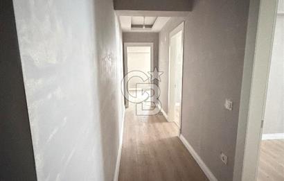 Karşıyaka’da 4+1 Satılık Daire 