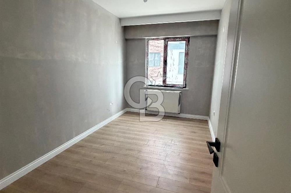 Karşıyaka’da 4+1 Satılık Daire 