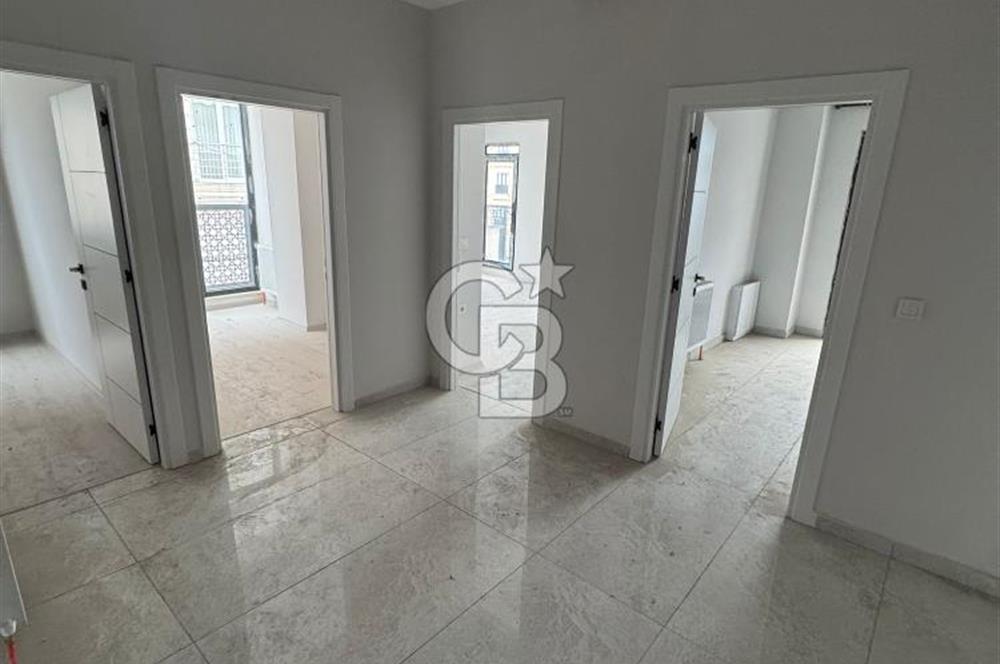 İstiklal Cad. Üzeri | Sıfır | 3+1 | Çift Banyolu | 160 m² Ortak Teras | Otoparklı