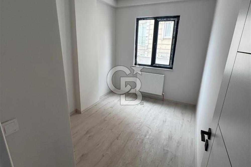 İstiklal Cad. Üzeri | Sıfır | 3+1 | Çift Banyolu | 160 m² Ortak Teras | Otoparklı