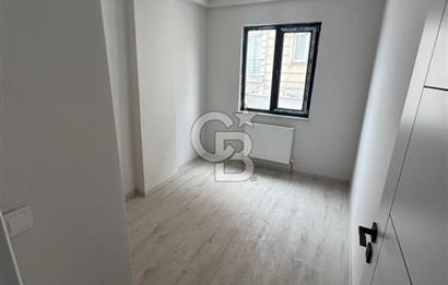 İstiklal Cad. Üzeri | Sıfır | 3+1 | Çift Banyolu | 160 m² Ortak Teras | Otoparklı