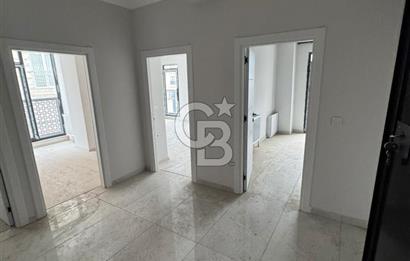 İstiklal Cad. Üzeri | Sıfır | 3+1 | Çift Banyolu | 160 m² Ortak Teras | Otoparklı