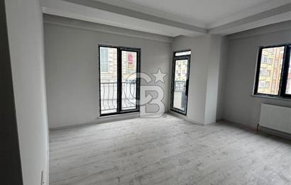 İstiklal Cad. Üzeri | Sıfır | 3+1 | Çift Banyolu | 160 m² Ortak Teras | Otoparklı