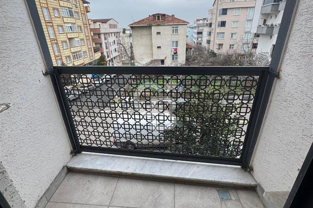 İstiklal Cad. Üzeri | Sıfır | 3+1 | Çift Banyolu | 160 m² Ortak Teras | Otoparklı