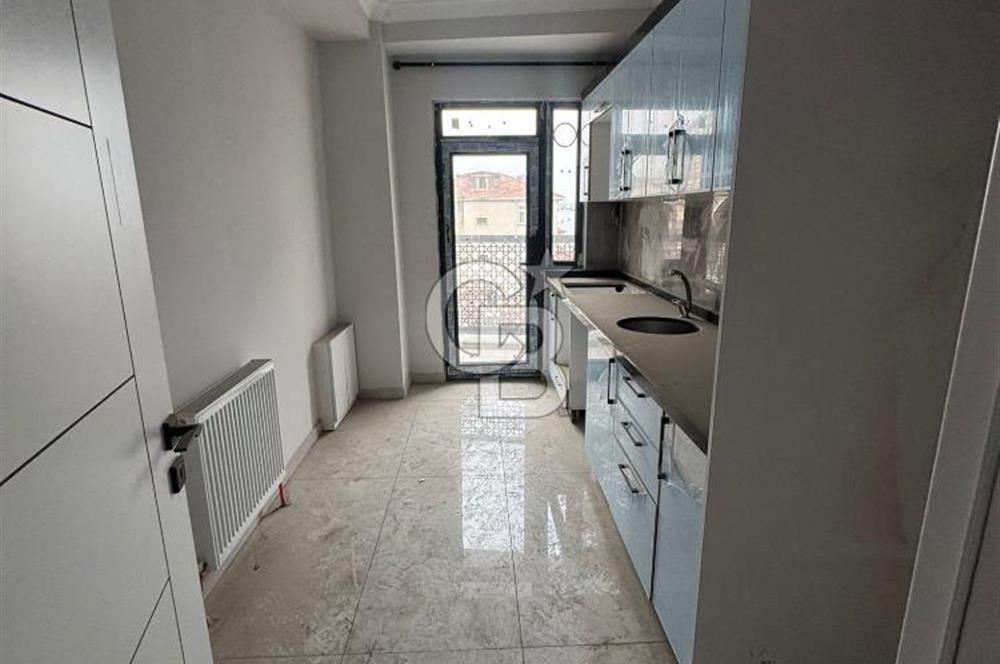 İstiklal Cad. Üzeri | Sıfır | 3+1 | Çift Banyolu | 160 m² Ortak Teras | Otoparklı