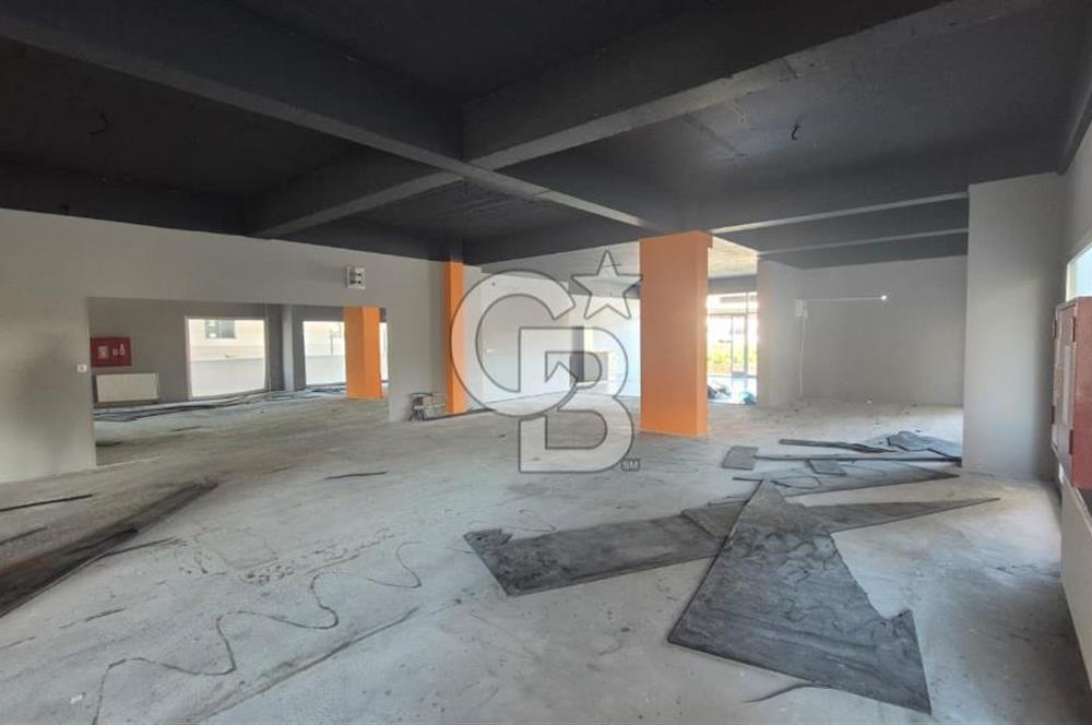 Bornova Ergene Sedeftepe Vadi Evlerinde 382 m2 Yapılı Boş Dükkân