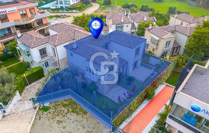 KAHRAMANDERE'DE SİTE İÇİNDE KİRALIK BAHÇELİ VİLLA