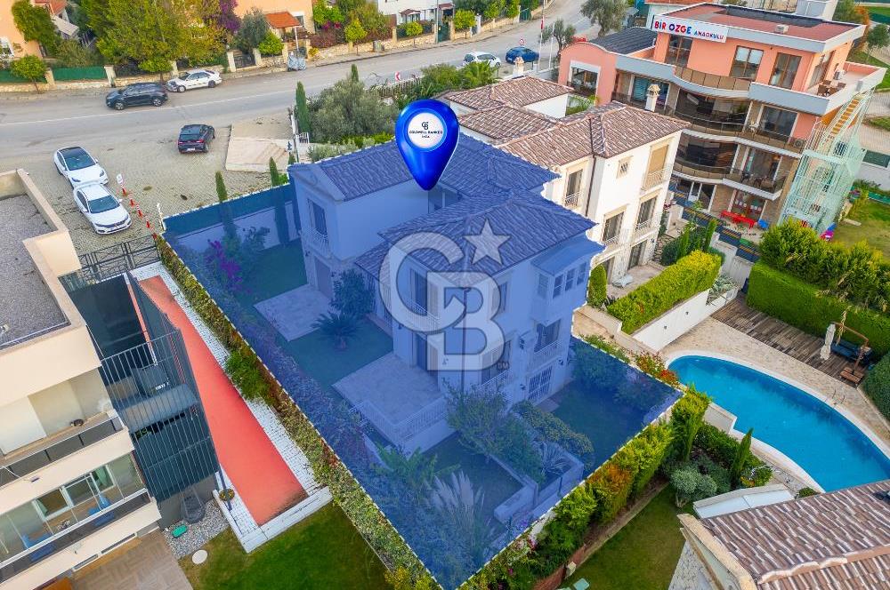 KAHRAMANDERE'DE SİTE İÇİNDE KİRALIK BAHÇELİ VİLLA