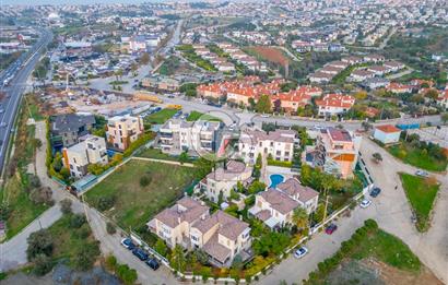 KAHRAMANDERE'DE SİTE İÇİNDE KİRALIK BAHÇELİ VİLLA