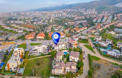 KAHRAMANDERE'DE SİTE İÇİNDE KİRALIK BAHÇELİ VİLLA