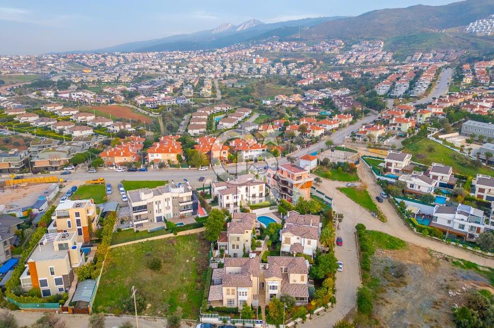 KAHRAMANDERE'DE SİTE İÇİNDE KİRALIK BAHÇELİ VİLLA