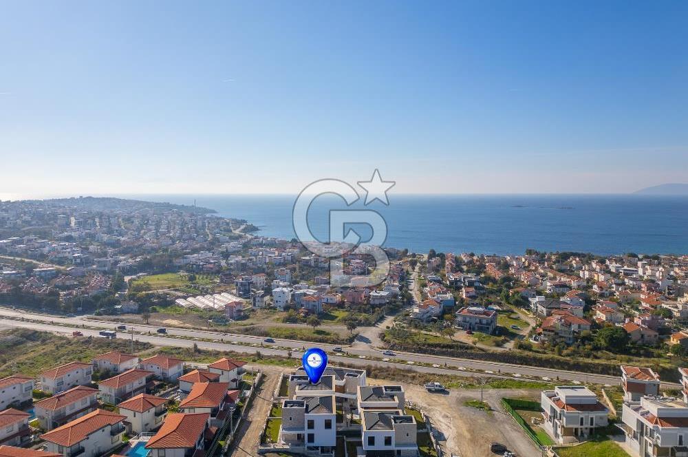 SEFERİHİSAR AKARCA DENİZ MANZARALI 4+2 SATILIK VİLLA