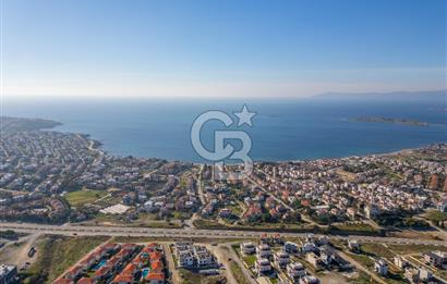 SEFERİHİSAR AKARCA'DA DENİZ MANZARALI 4+2 SATILIK VİLLA