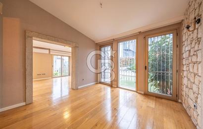 KAHRAMANDERE'DE SİTE İÇİNDE KİRALIK BAHÇELİ VİLLA