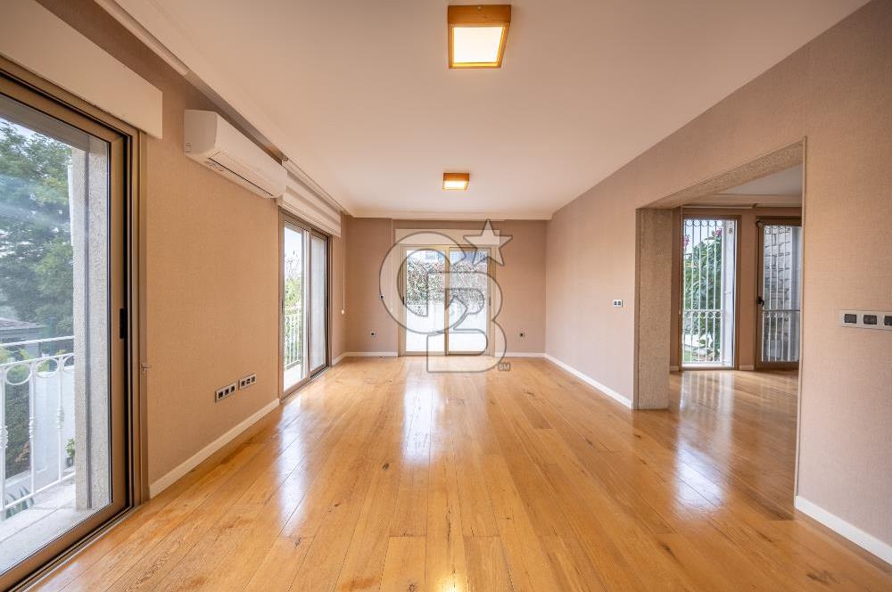 KAHRAMANDERE'DE SİTE İÇİNDE KİRALIK BAHÇELİ VİLLA