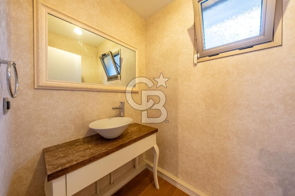 KAHRAMANDERE'DE SİTE İÇİNDE KİRALIK BAHÇELİ VİLLA