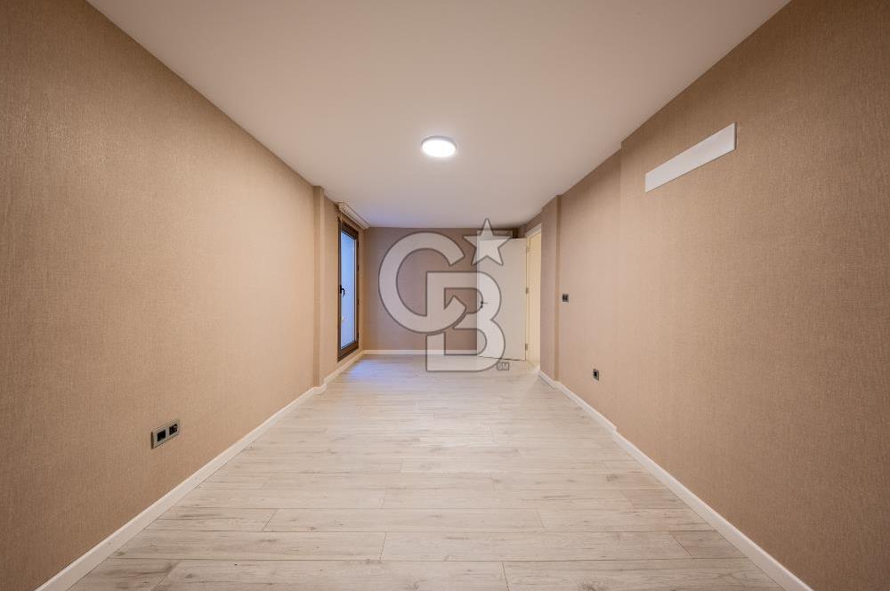 KAHRAMANDERE'DE SİTE İÇİNDE KİRALIK BAHÇELİ VİLLA