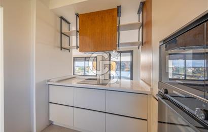 SEFERİHİSAR AKARCA'DA DENİZ MANZARALI 4+2 SATILIK VİLLA