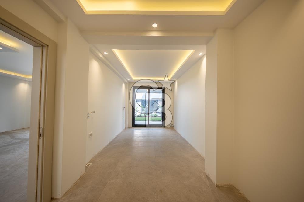 SEFERİHİSAR AKARCA'DA DENİZ MANZARALI 4+2 SATILIK VİLLA