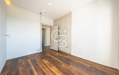 SEFERİHİSAR AKARCA'DA DENİZ MANZARALI 4+2 SATILIK VİLLA