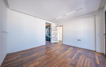 SEFERİHİSAR AKARCA'DA DENİZ MANZARALI 4+2 SATILIK VİLLA