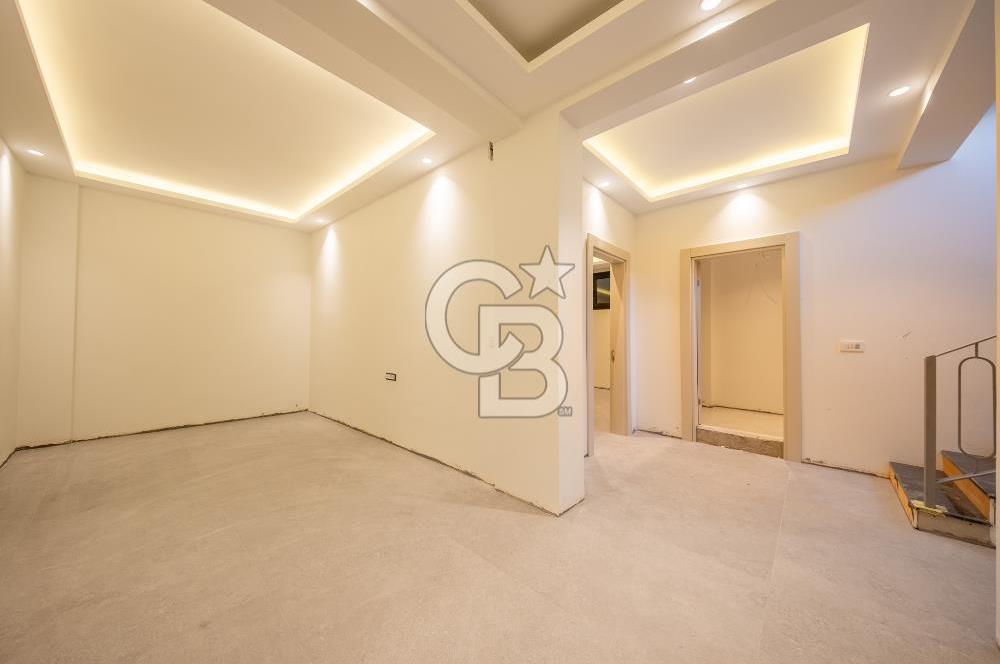 SEFERİHİSAR AKARCA DENİZ MANZARALI 4+2 SATILIK VİLLA