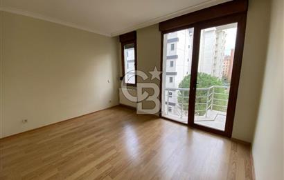 Erenköy Bağdat Cd yakını yeni binada geniş 2+1 