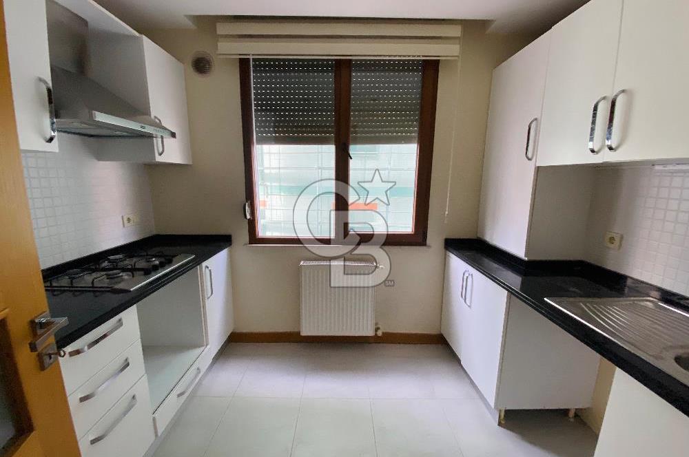 Erenköy Bağdat Cd yakını yeni binada geniş 2+1 