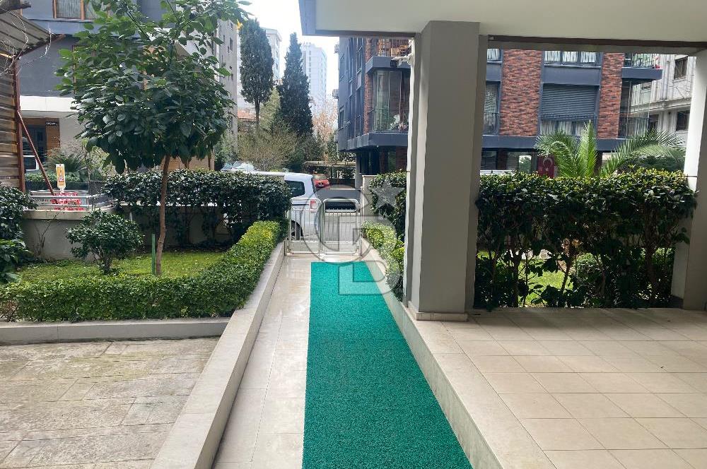 Erenköy Bağdat Cd yakını yeni binada geniş 2+1 