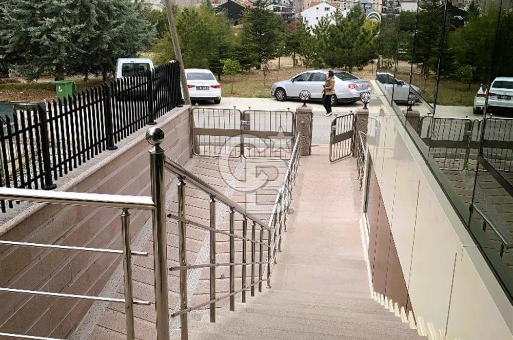 ÇAYYOLU AHMET TANER KIŞLALIDA ŞİRKETLERE KİRALIK KOMLE BİNA