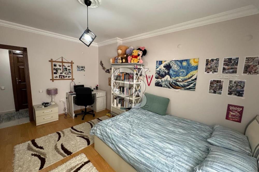 ÇANKAYA HİLAL'DE İYİ LOKASYONDA ÖNÜ AÇIK SATILIK 4+1 DAİRE